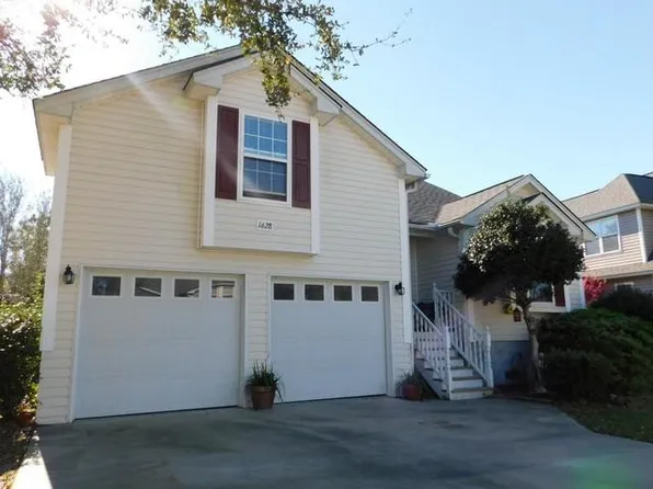 1628 Ocean Neighbors Blvd, Charleston, SC 29412