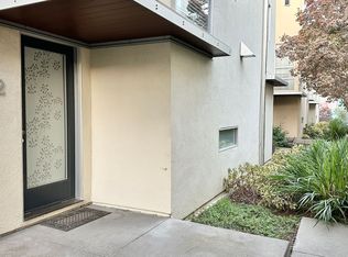 32 Loop 22, Emeryville, CA 94608