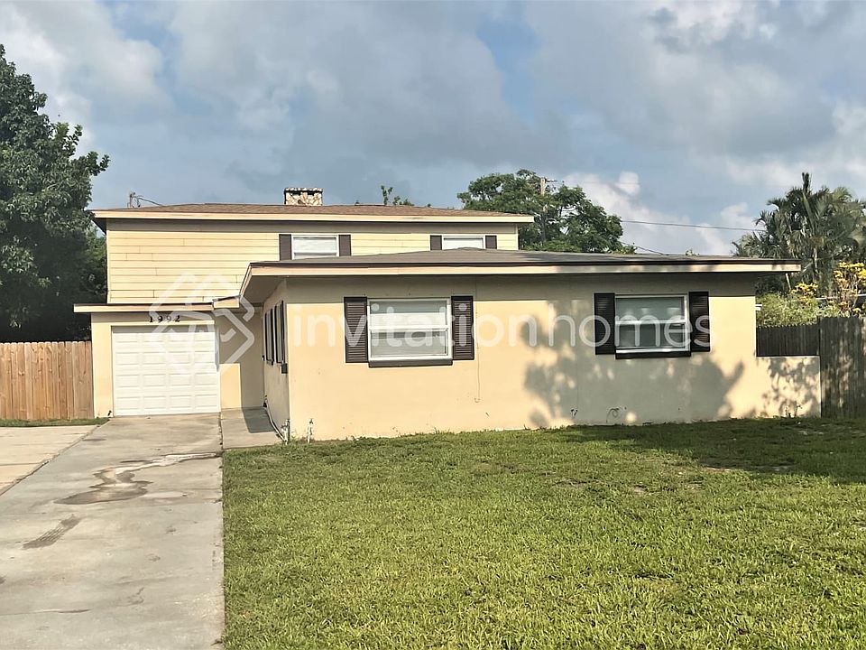 1st image of 1992 75th Way N