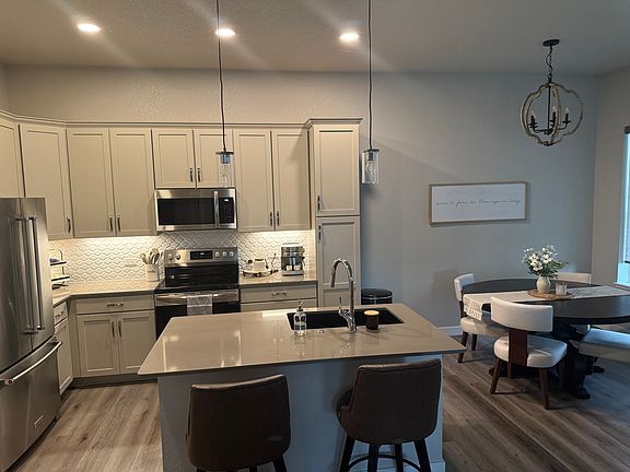 3rd image of 3406 E Fork Dr