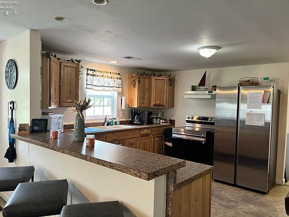5th image of 4972 W Fremont Rd