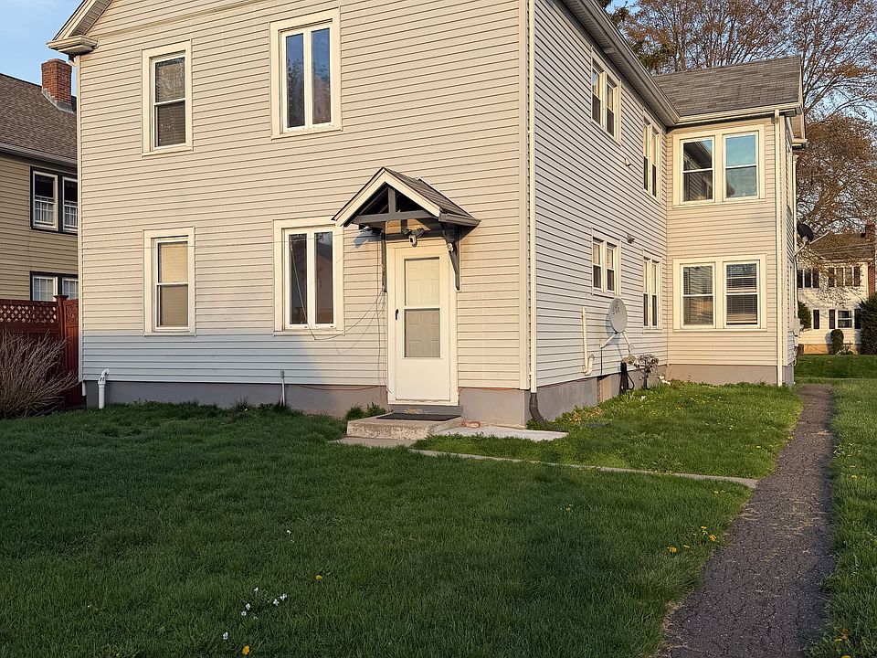 1st image of 121 Cambridge St #121