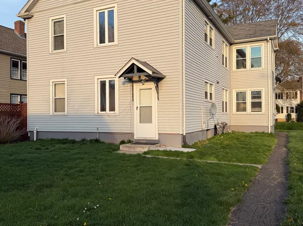 121 Cambridge St #121, West Hartford, CT 06110