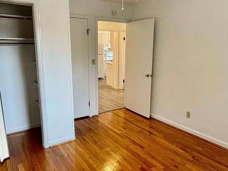 2912 Madison Road — Photo 16