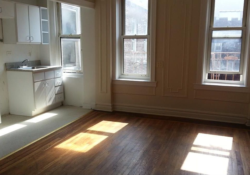 1st image of 14040 Beech Ave APT 4G