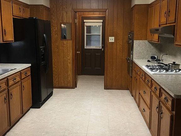 3rd image of 2316 9th St