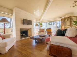 303 Deerpath E #1605D, Fontana, WI 53125