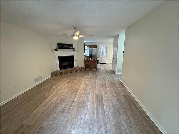 2nd image of 1152 County Road 2565