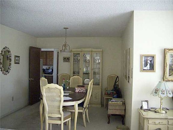 4th image of 305 Saint Marys Dr