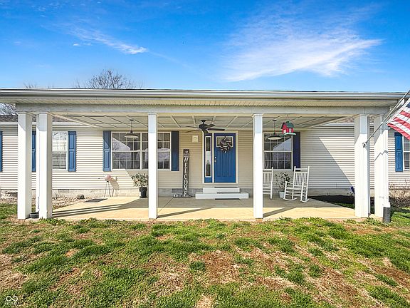 2nd image of 25 Aurora Ann Ln