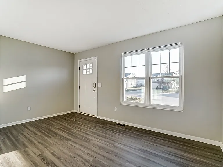 6721 Bedington Ln — Photo 18