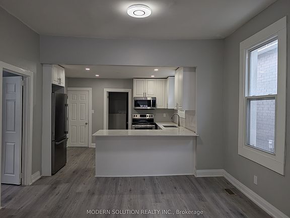 4th image of 266 Beach Rd