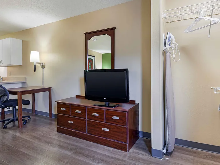 Studio Suite - 1 King Bed