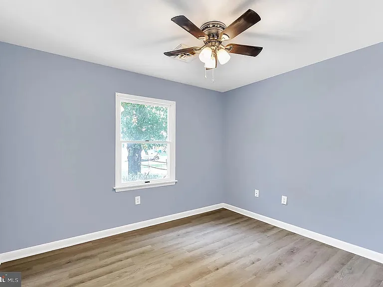 107 Walden Dr — Photo 16