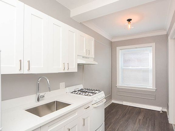 4th image of 5516 N Kenmore Ave APT 304