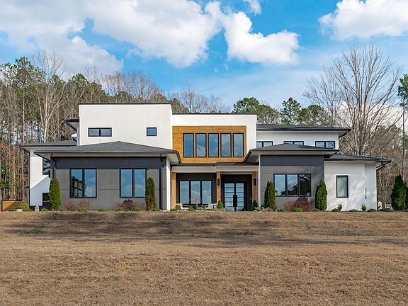 4th image of 394 Carolina Crossings Dr