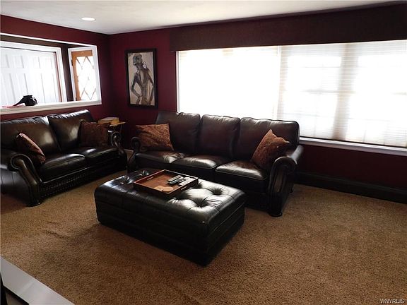 3rd image of 5065 Glenwood Dr