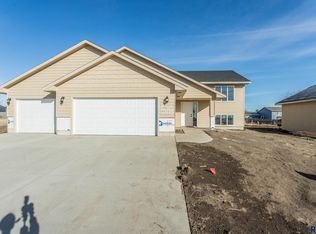 518 Shirley St, Harrisburg, SD 57032