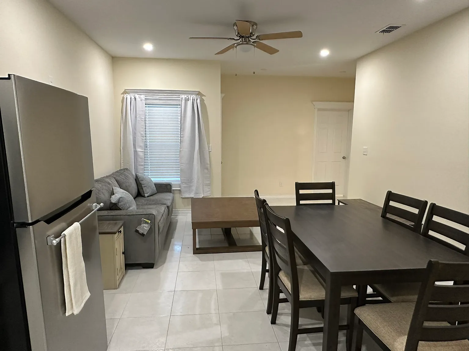 2 bed, 850 sqft, $3,150 — Photo 4