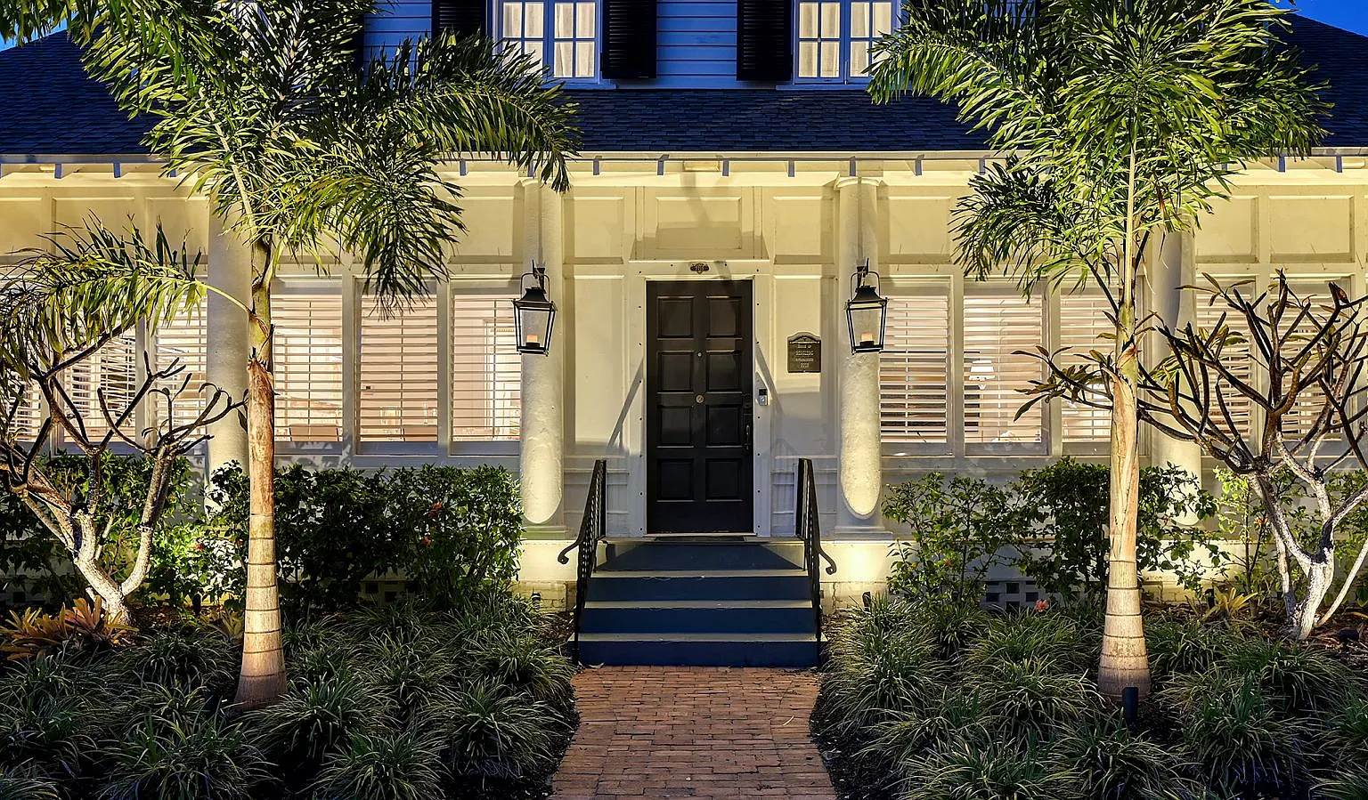 5 bed, 4699 sqft, $12,500 — Photo 1