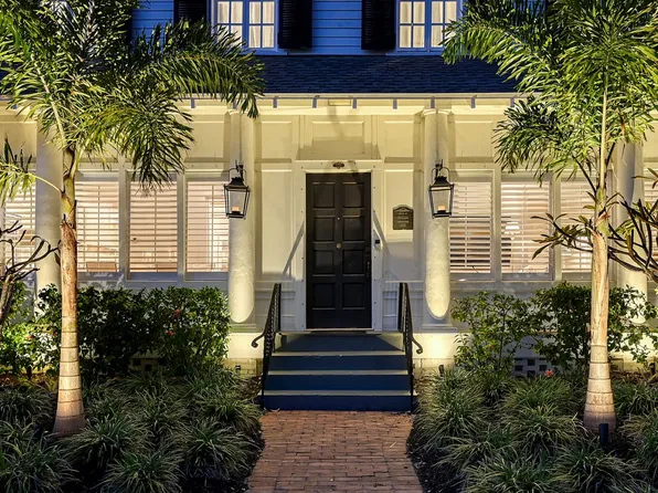 7715 Westmoreland Dr, Sarasota, FL 34243