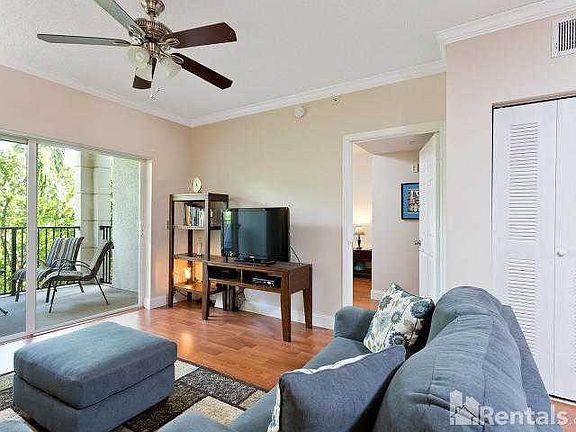 3rd image of 4214 Tuscany Way