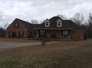 245 Boundary Line Dr, Vicksburg, MS 39180