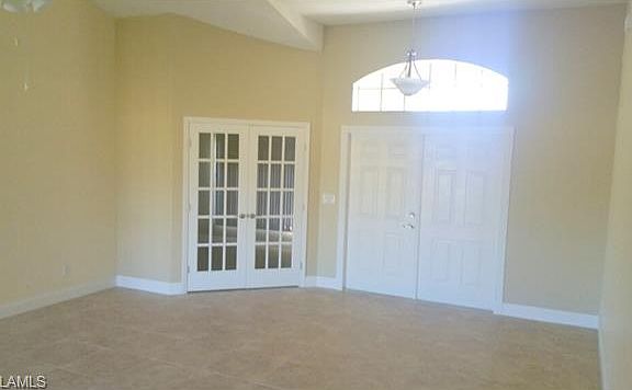 2nd image of 1009 NE 5th Ave