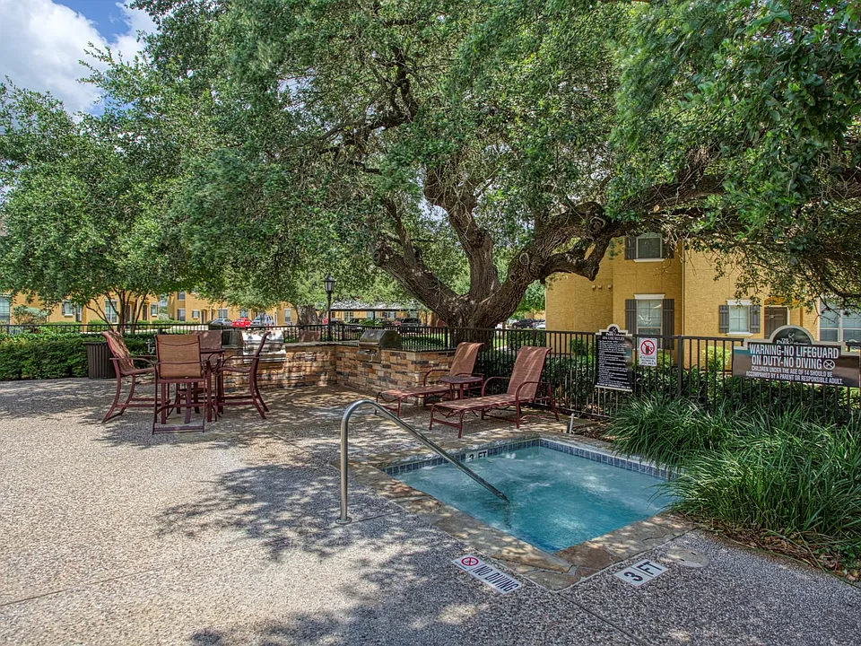 The Park at Braun Station Resort Style Pool
