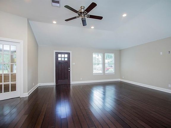 4th image of 1236 Cheshire Ln