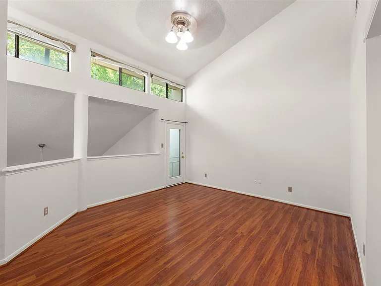2602 Rice Blvd — Photo 7