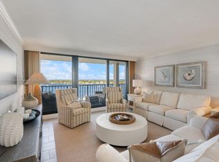 136 Lakeshore Dr APT PENTHOUSE 13, North Palm Beach, FL 33408