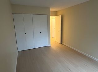 5500 Cooney Rd #302, Richmond, BC V6X 3E5