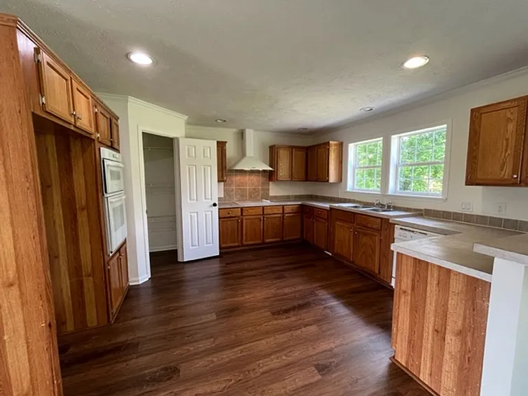 194 Winding Creek Cir — Photo 4