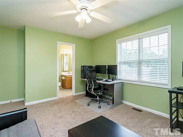 306 Silverberry Ct — Photo 17