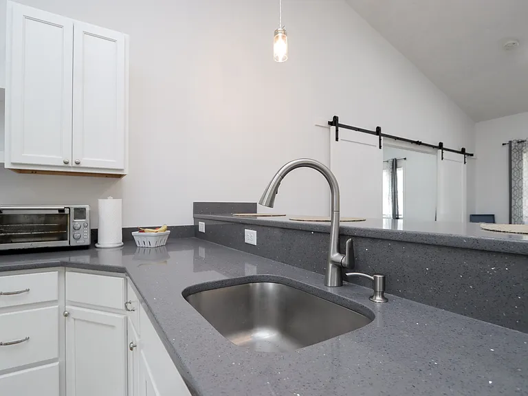 177 Thompson St — Photo 10