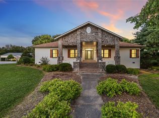 15901 N Mount Olive Rd, Gravette, AR 72736