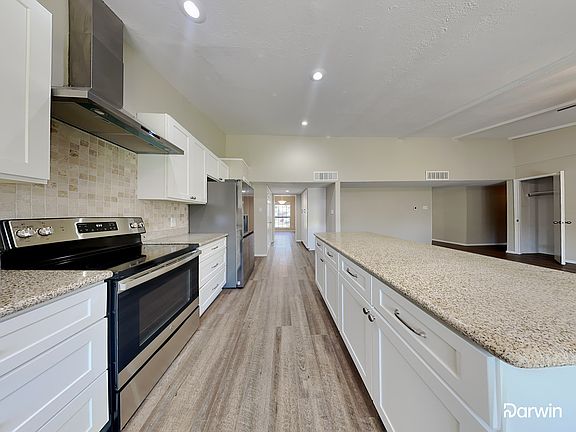 2nd image of 5618 Hickory Forest Dr