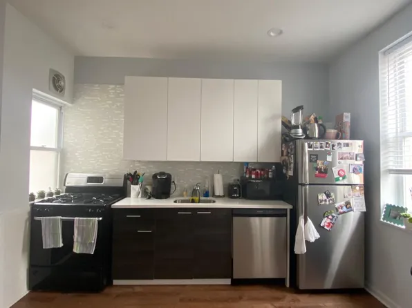 1207 W Grace St #3R, Chicago, IL 60613