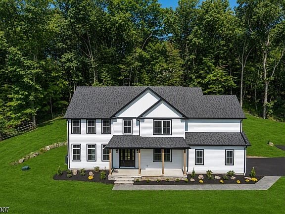 2nd image of 477 W Hill Rd
