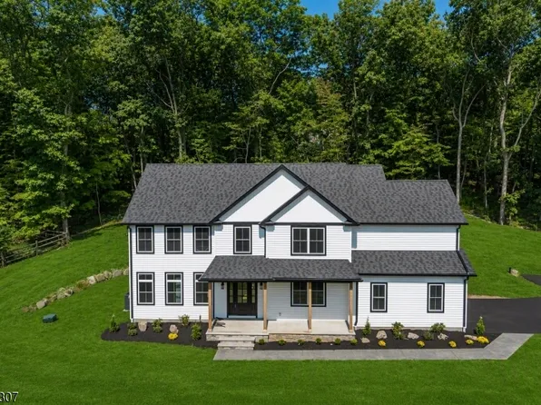 477 W Hill Rd, Lebanon Twp., NJ 08826
