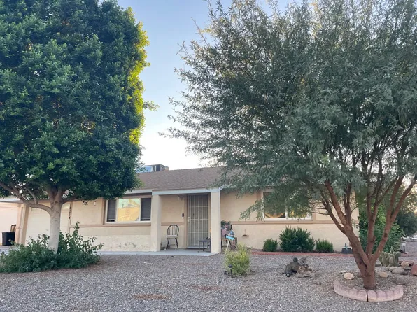 12214 N Hacienda Dr, Sun City, AZ 85351