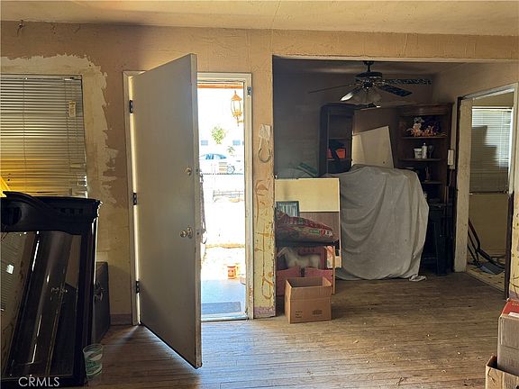 3rd image of 821 Nancy Ave