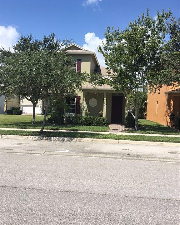 1st image of 2535 SE Ruskin Dr