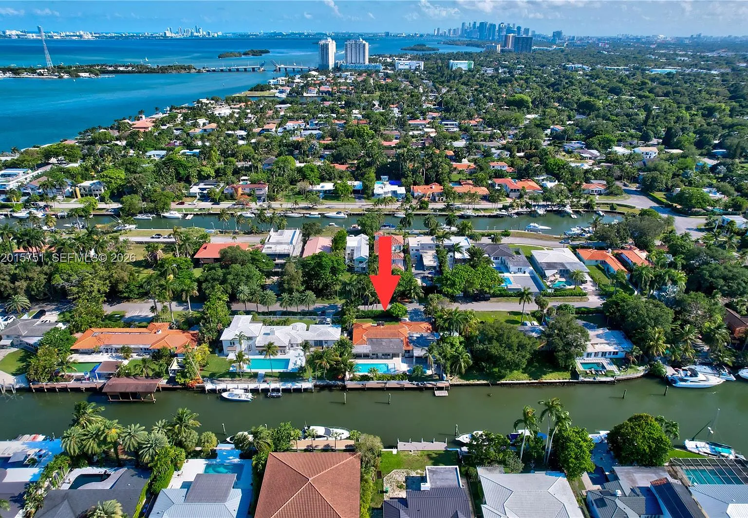 Amd Pl Biscayne Pines — Photo 3