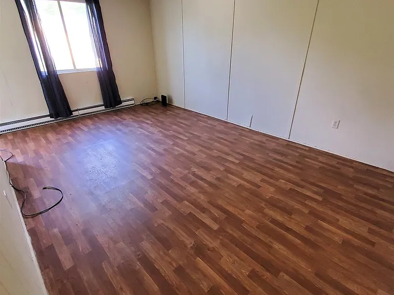 1030 Thornton Ave — Photo 35