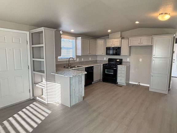 4th image of 7300 N 51st Ave Lot B-10