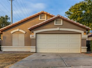 2002 E Saratoga St, Gilbert, AZ 85296