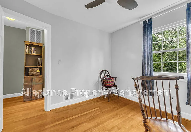 525 E Alexandria Ave — Photo 22