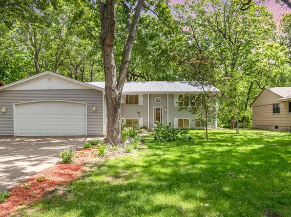 13362 Linwood Forest Cir, Champlin, MN 55316